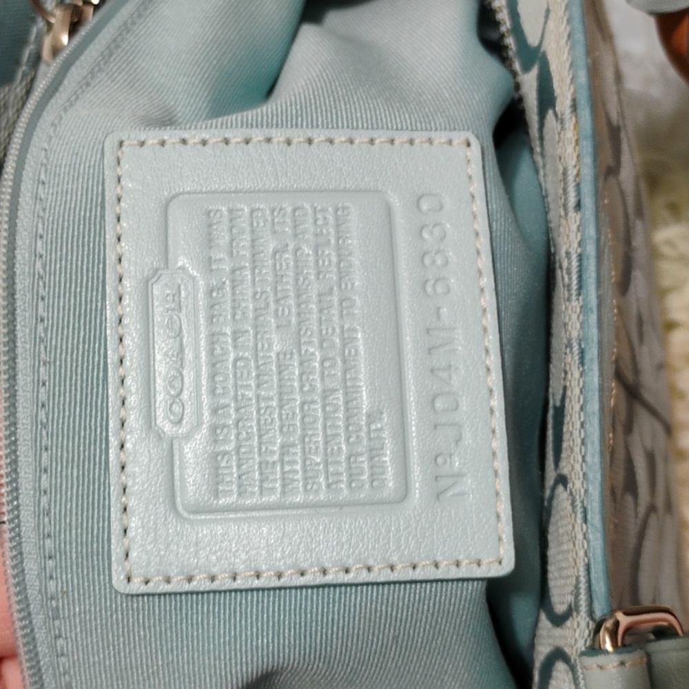SALE! Auth Coach Denim Y2K Vintage Signature Baby Blue Handbag/Dust Bag - Picture 12 of 15